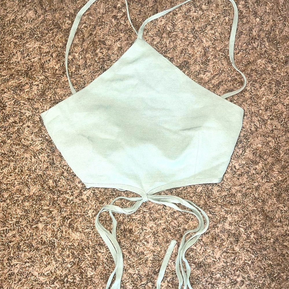 Little Lie NWT‎ Halter Crop Top w/ Open Back String Top size Large